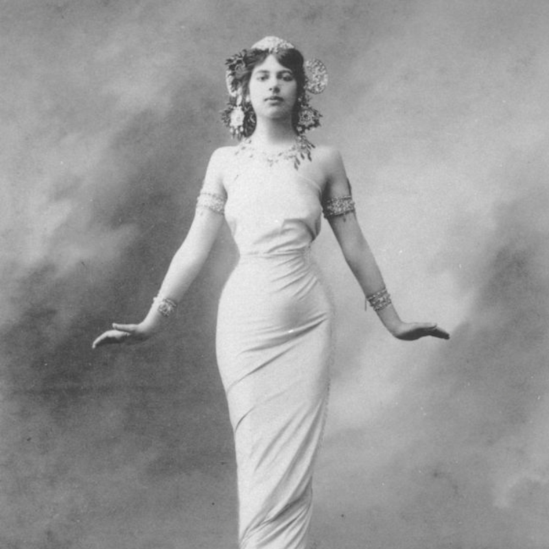 The dark charm of Mata Hari - Artemisya Dancewear