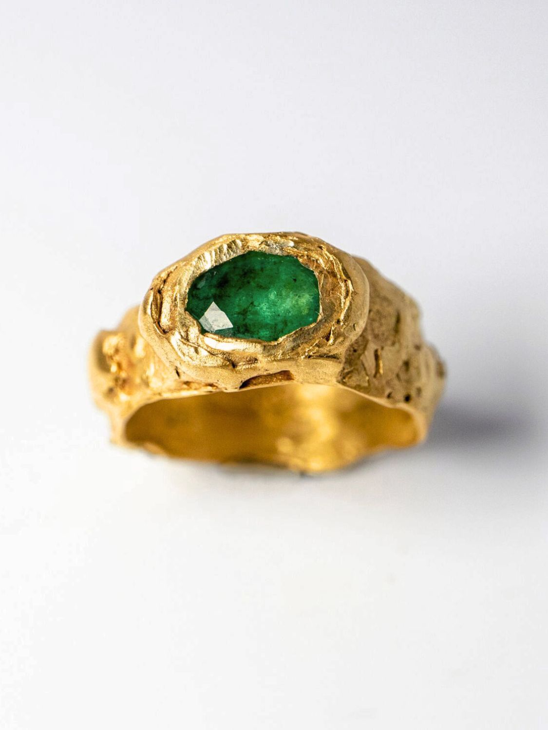 Cleopatra Emerald Ring sculptural Jewelry | The Bow Jewelry