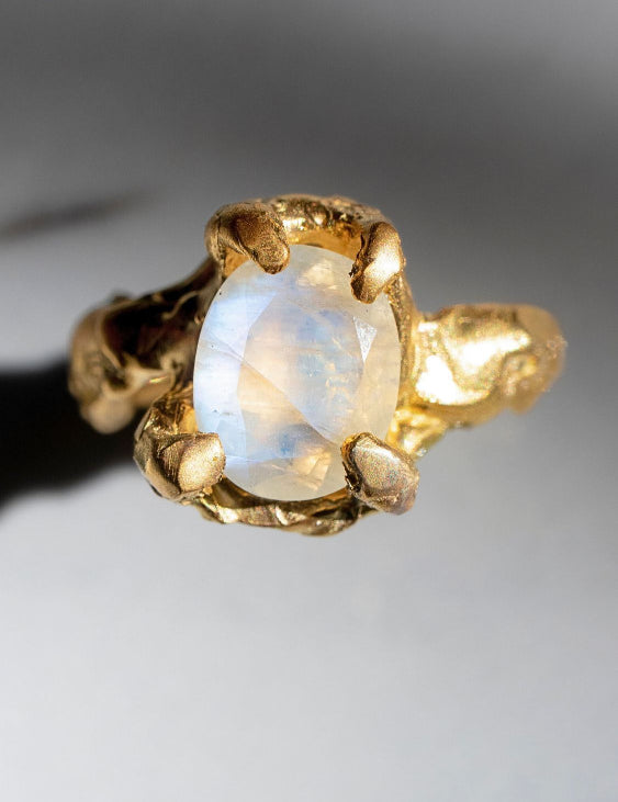 Divinity Moonstone Gold ring | The Bow Jewelry