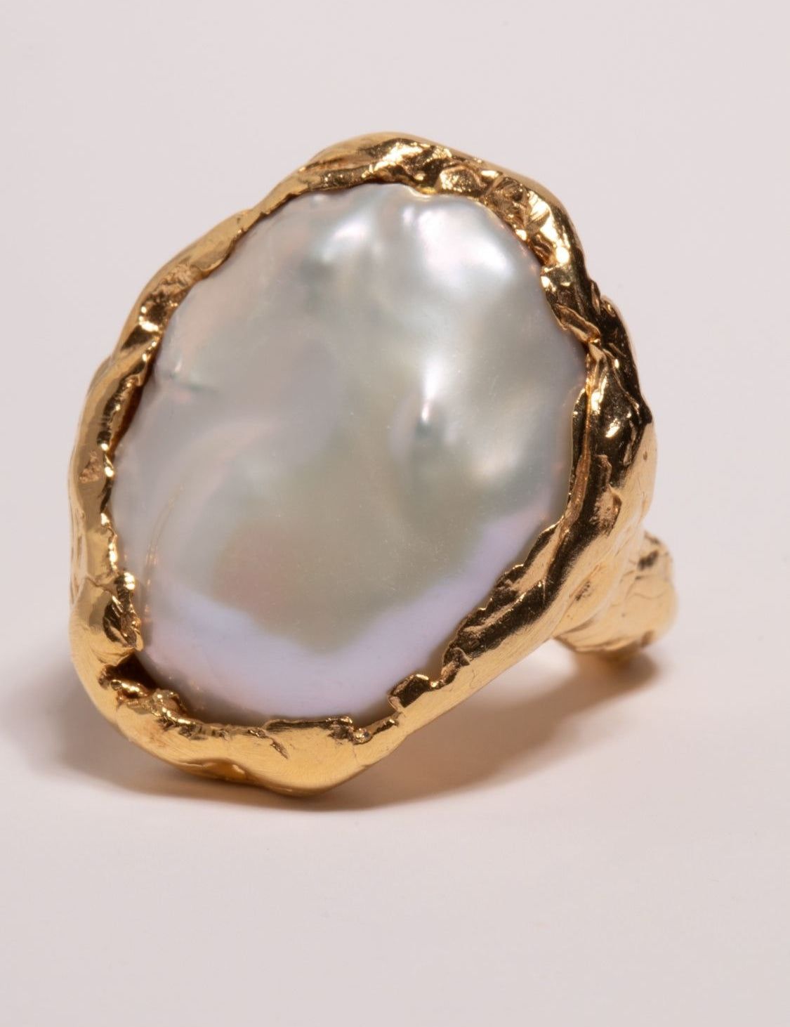 Aurora Pearl Ring sculptural Jewelry | The Bow Jewelry