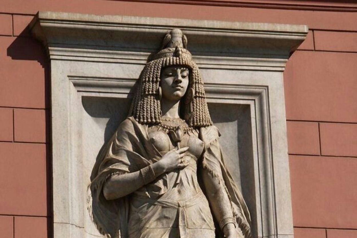 Statue of Cleopatr from Museum of Cairo