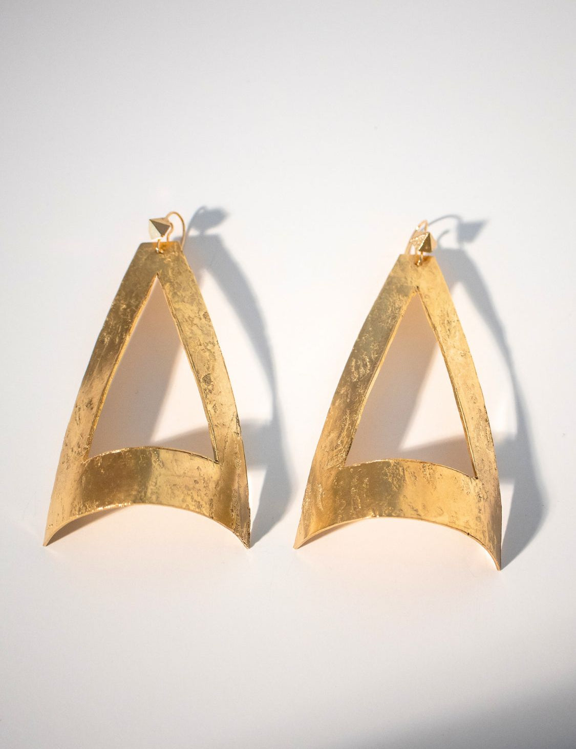 Antiope earrings | The Bow Jewelry