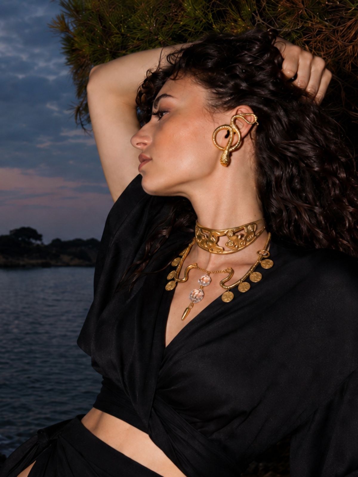 Snake jewelry & sculptural jewelry inspired by serpent power – The Bow