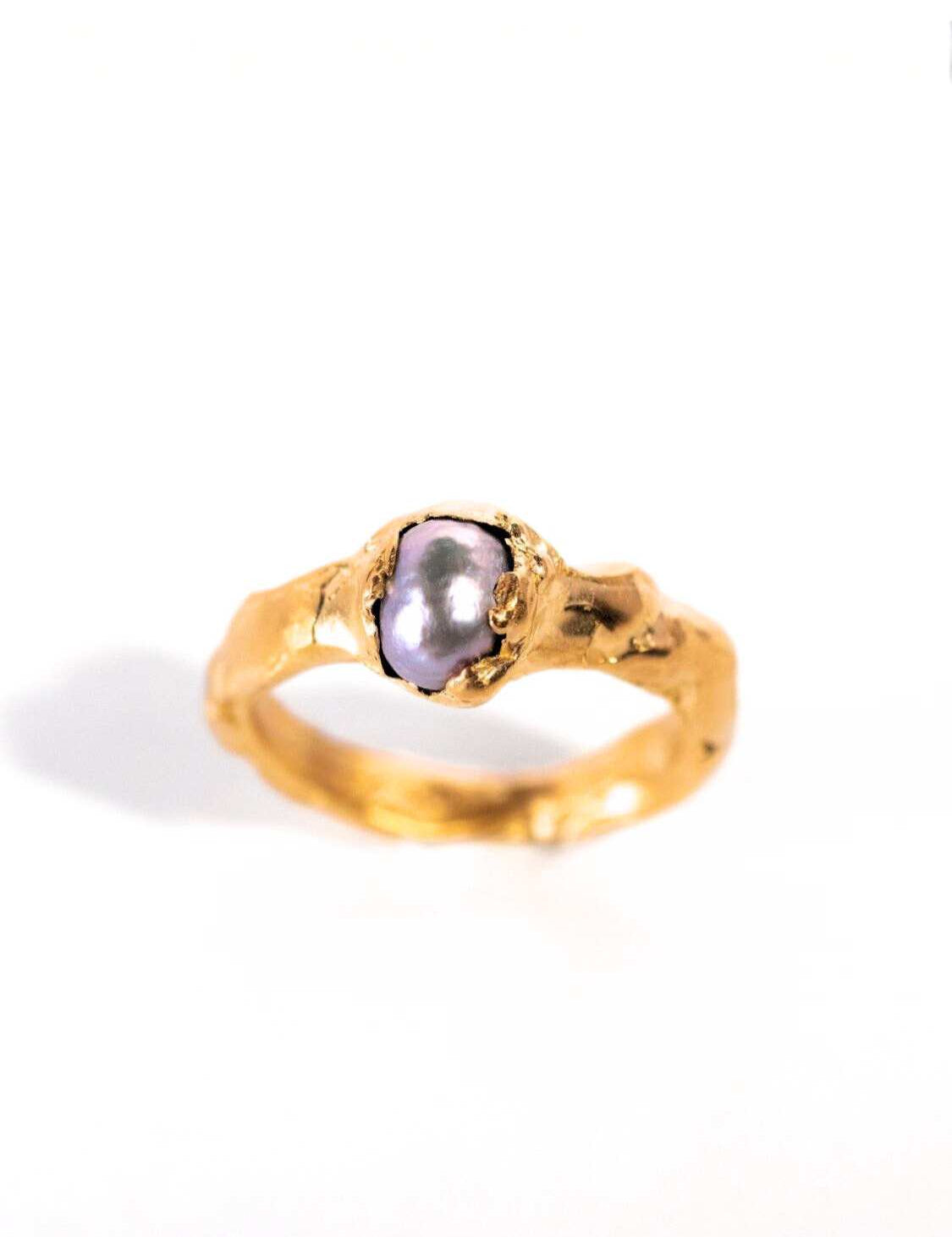 Venus Gold plated ring with a grey pearl on a white background | The Bow Jewelry