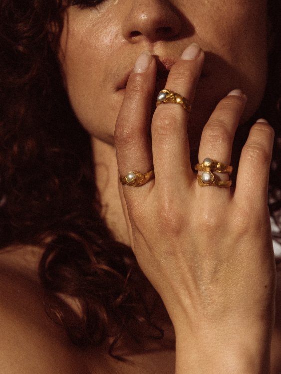 Venus Pearl Ring sculptural Jewelry | The Bow Jewelry